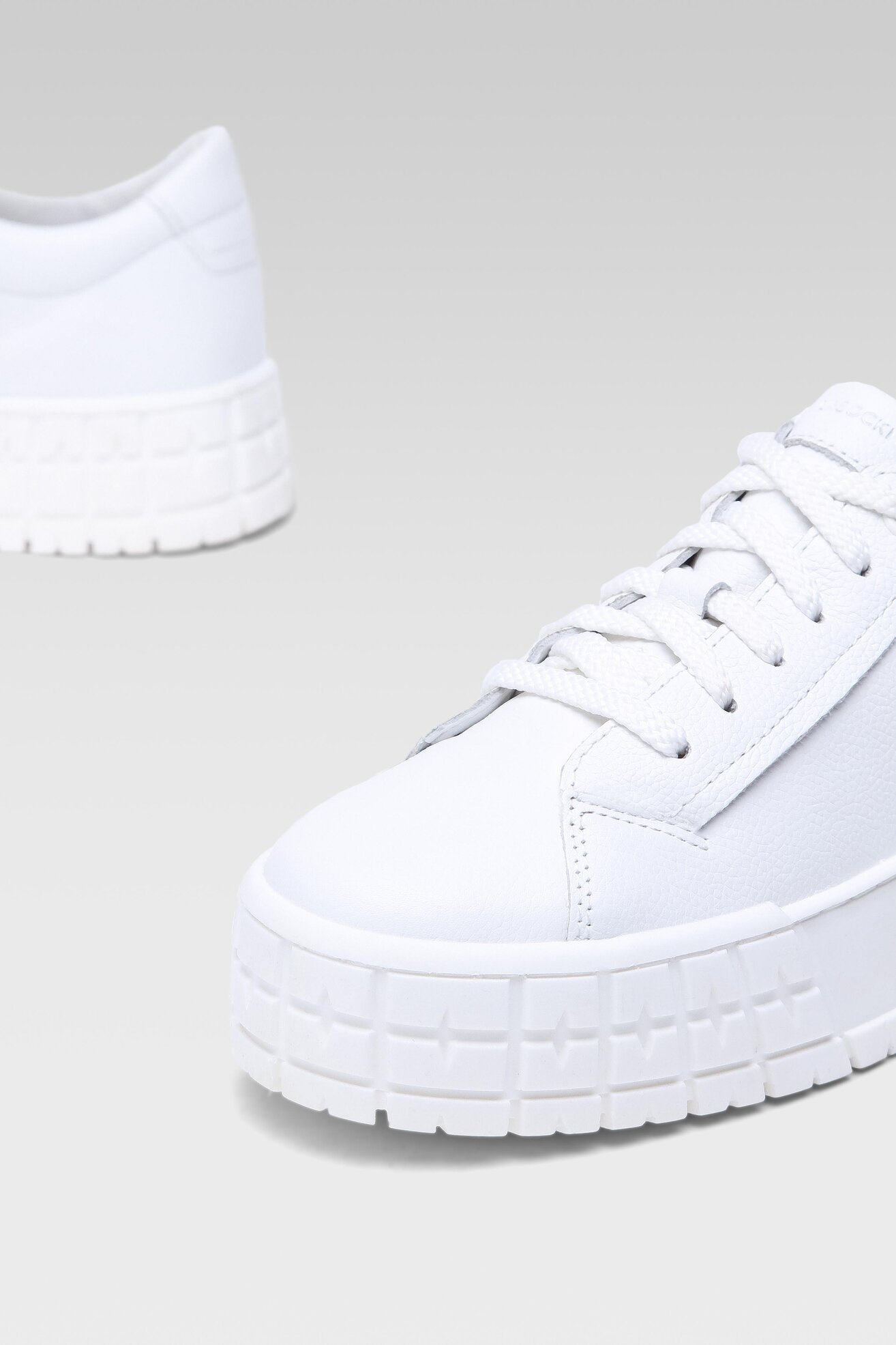 Tornacipő Lasocki ARC-HANZA-01 FEHÉR