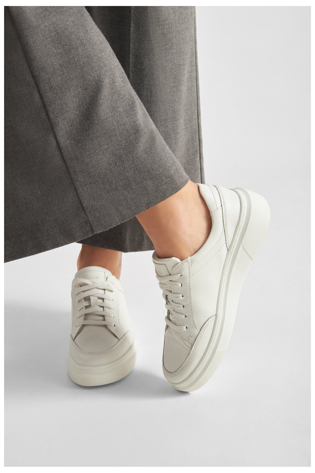 Tornacipő Lasocki ARC-DESNA-02 FEHÉR