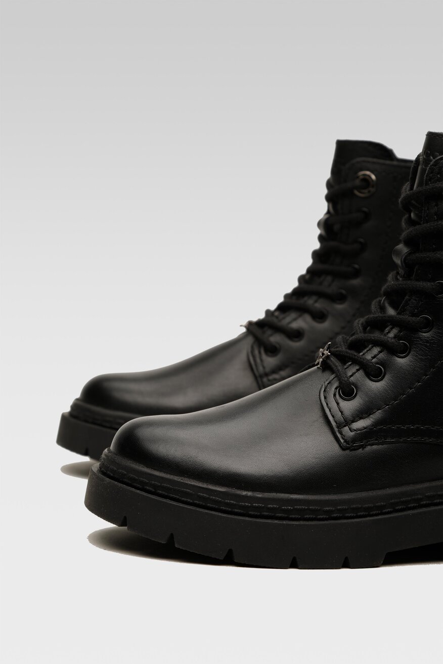 
                Черевики Lasocki Young ЧОРНИЙ - 5904248112851