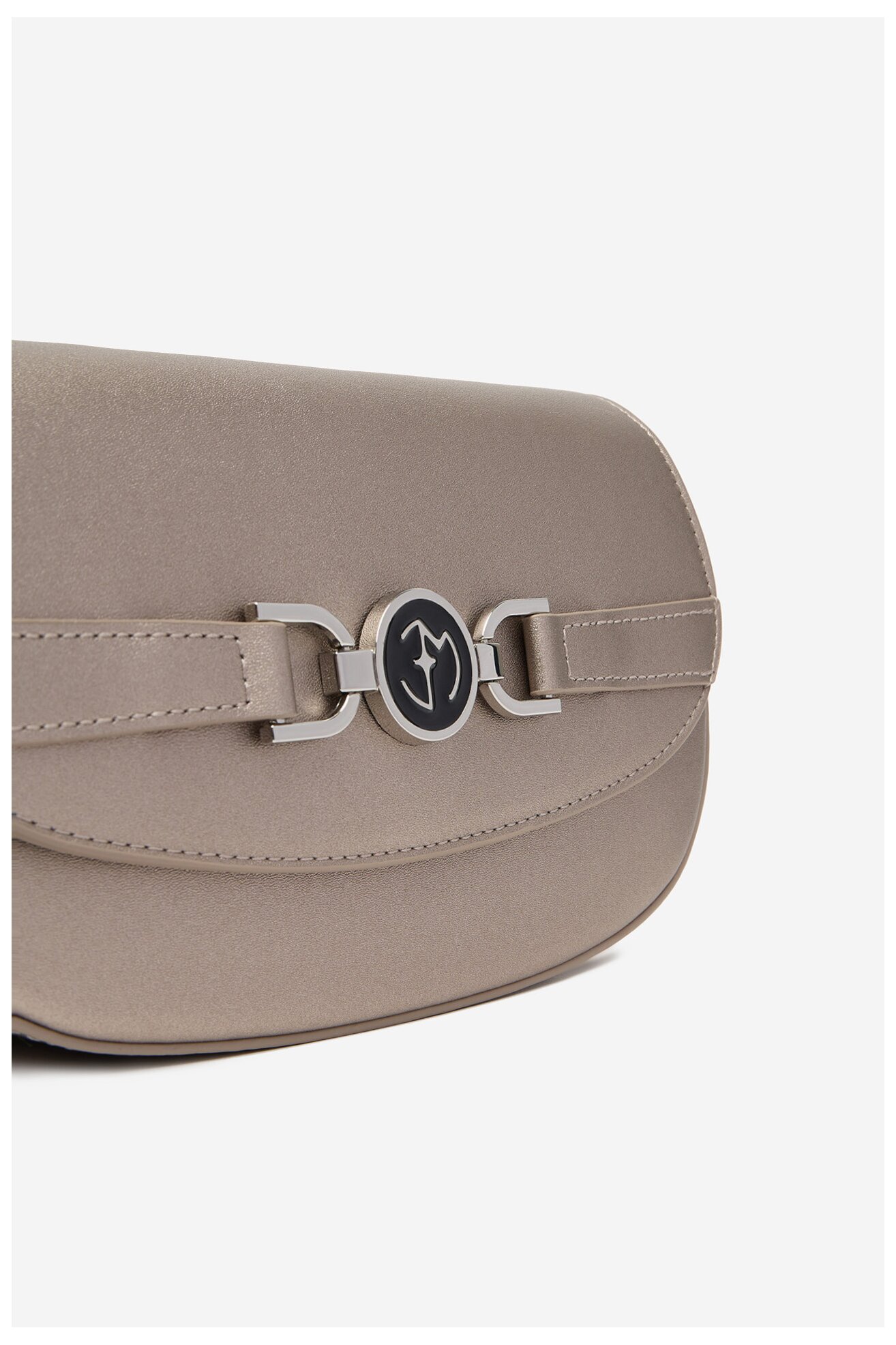 Дамска чанта EVA MINGE EO-ALMA-KY158-1 СРЕБРИСТ