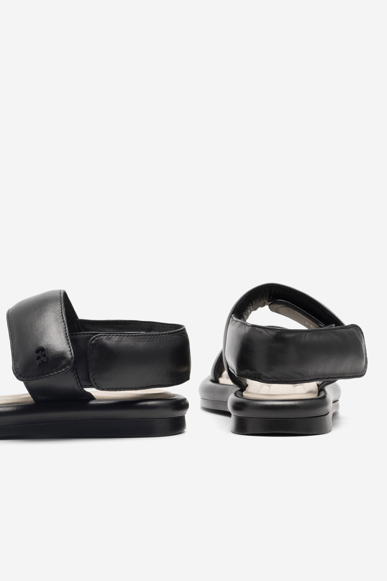 Сандалі Gino Rossi LLEIDA-01 ЧОРНИЙ