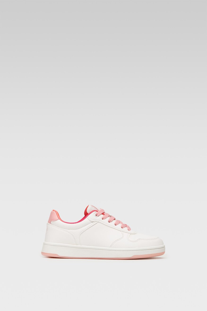 
                OMENAA FOUNDATION - Sneakersy pastelowe białe - 5904248604356