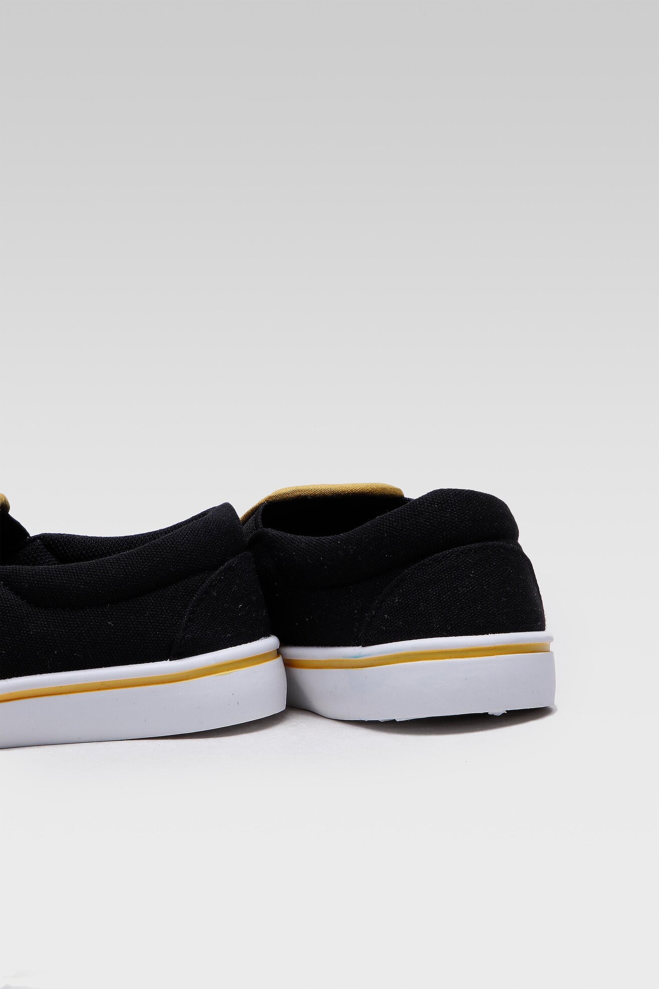 Pantofi pânză Batman CP91-SS22-15WBBAT-A NEGRU