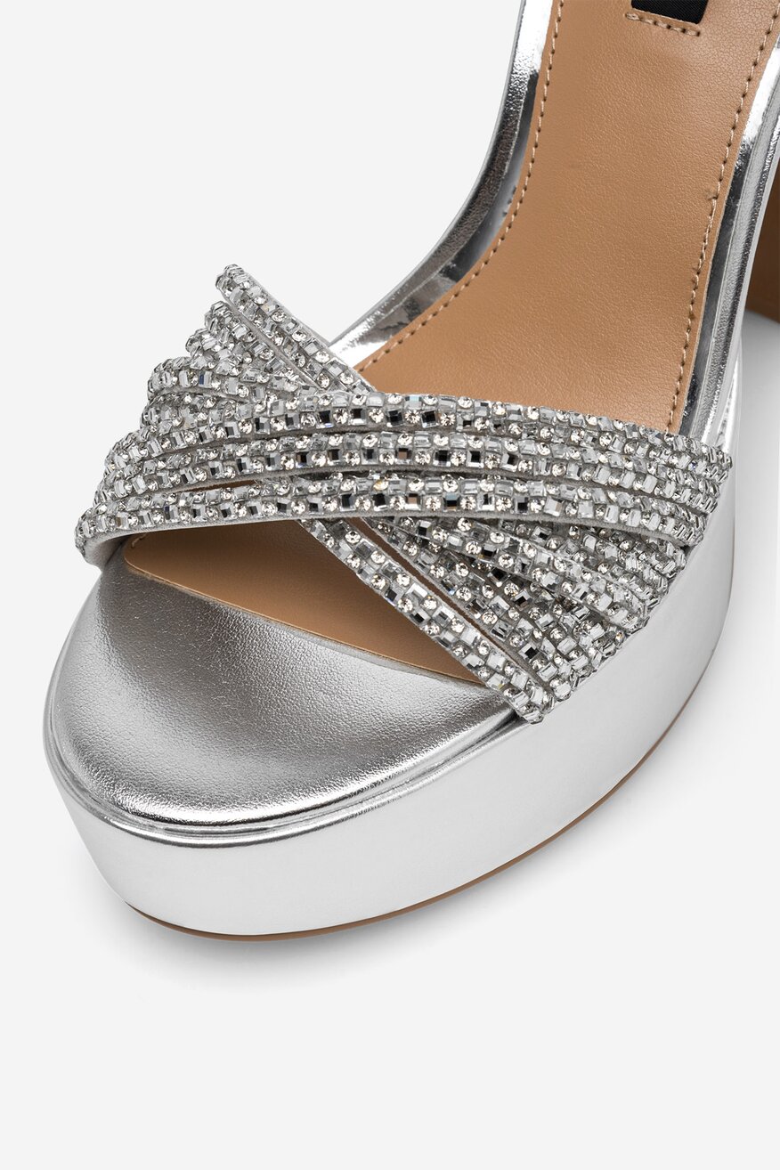 
                Сандалі NINE WEST СРІБНИЙ - 5905588592631