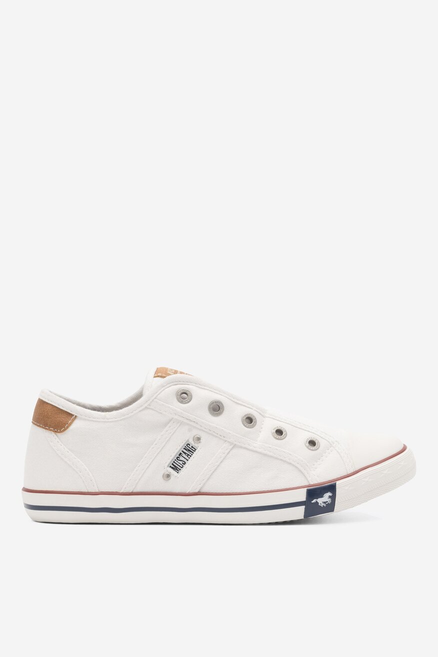 Mustang - Trampki białe - 5904862664613