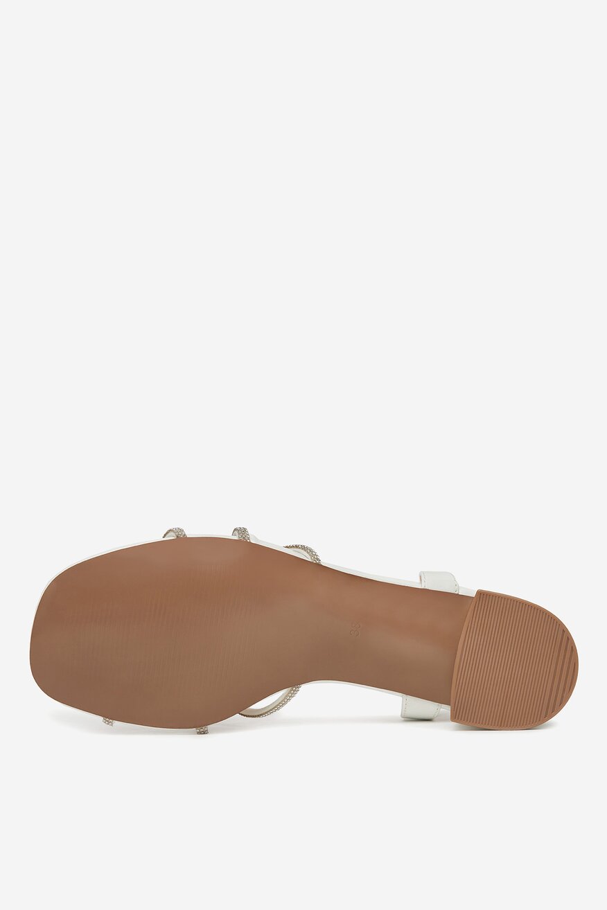 Sandály Clara Barson BÍLÁ - 5903698730141