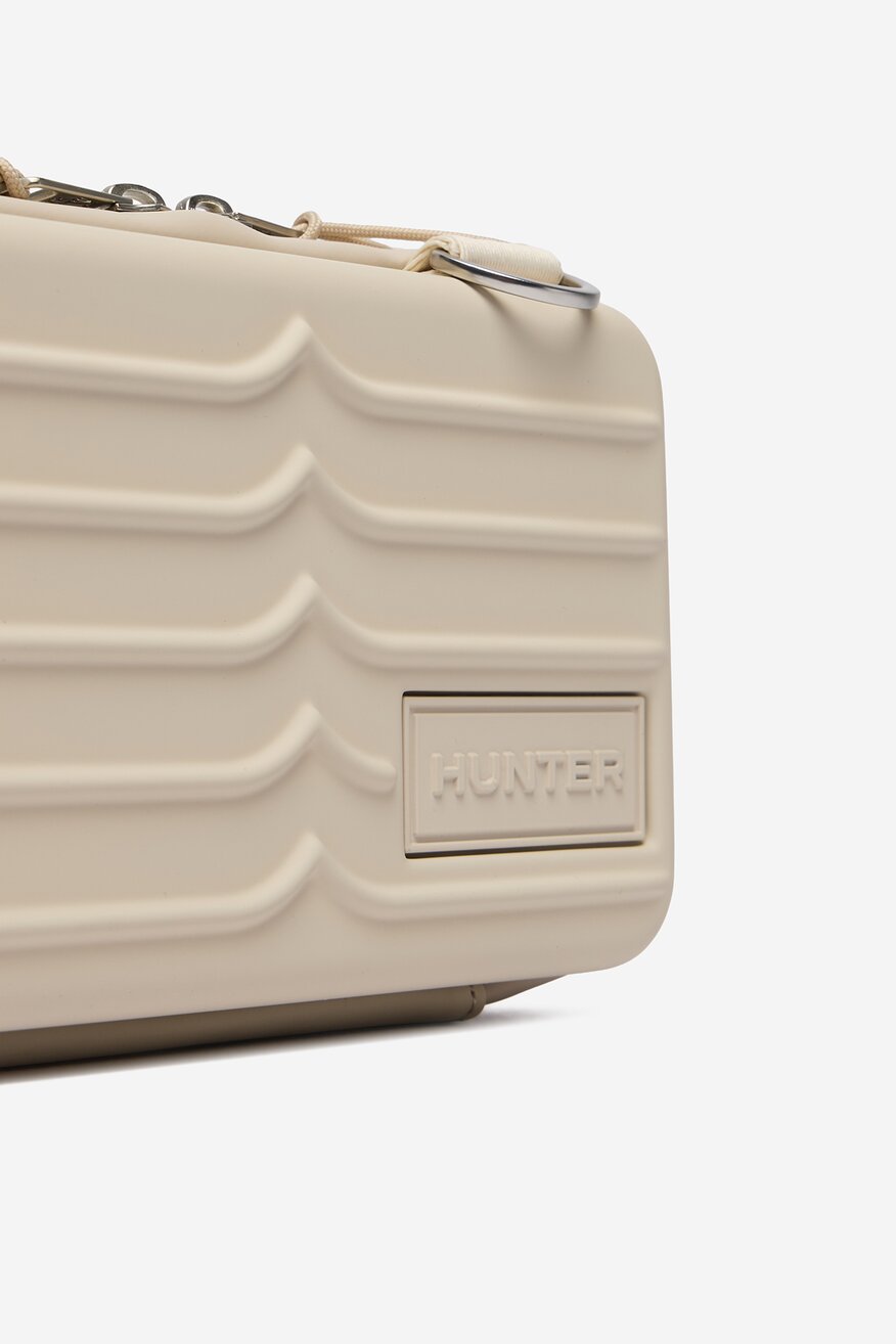 
                        Дамска чанта HUNTER CEO-HTR-XC-009-08 БЕЖОВ - 5906751425404