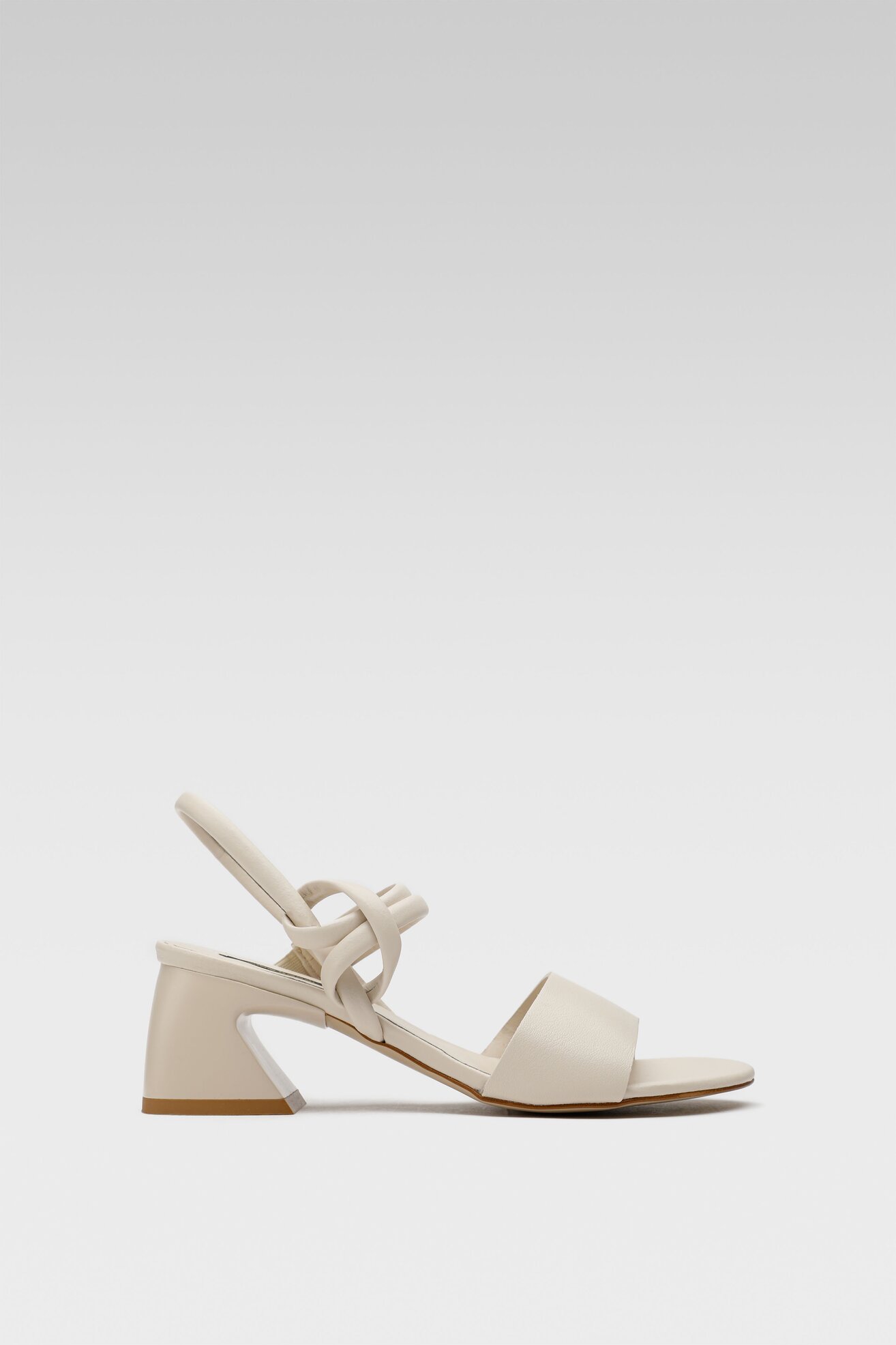 Sandały Gino Rossi U692 Beżowy