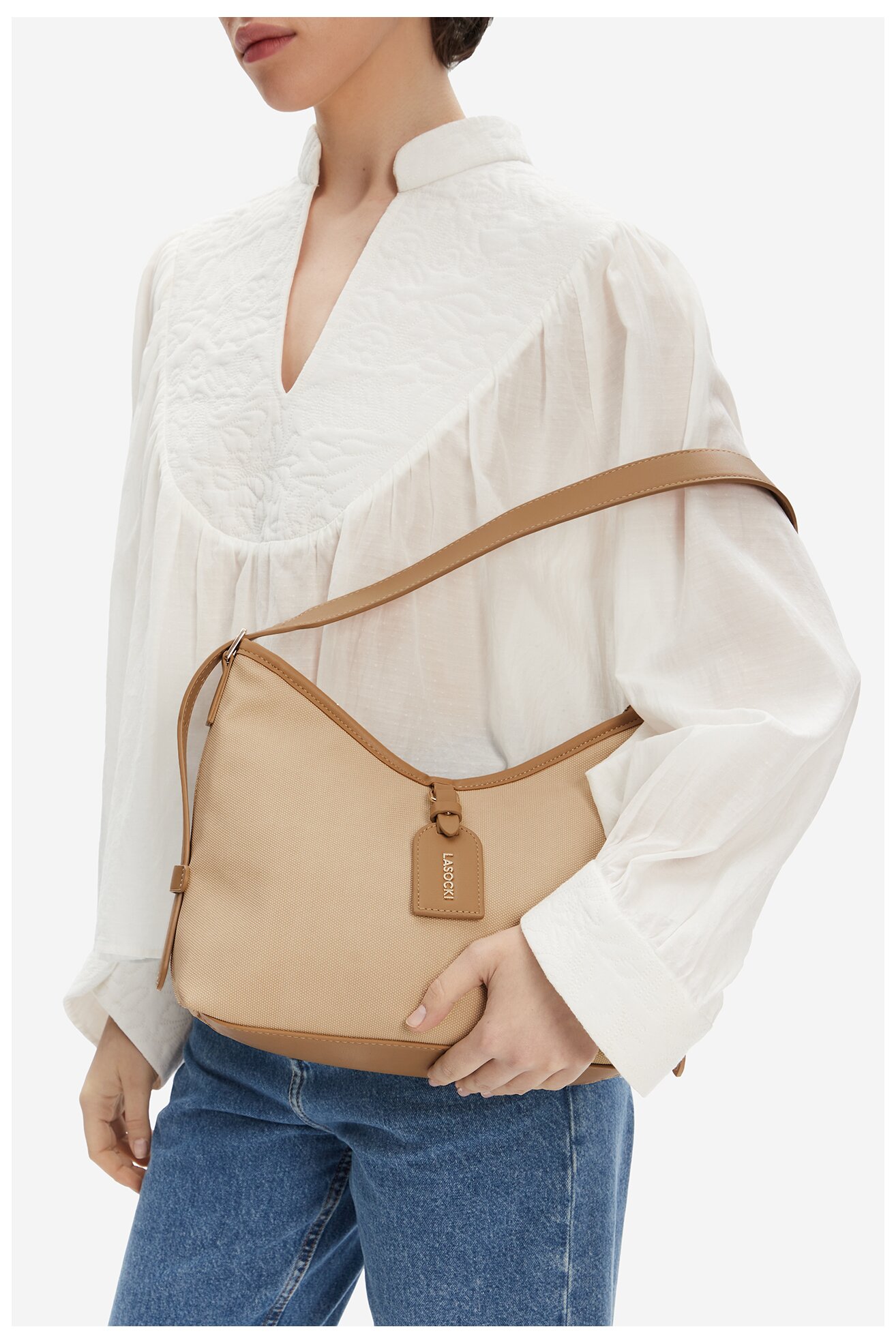 Дамска чанта Lasocki LSK-O-003-07 БЕЖОВ