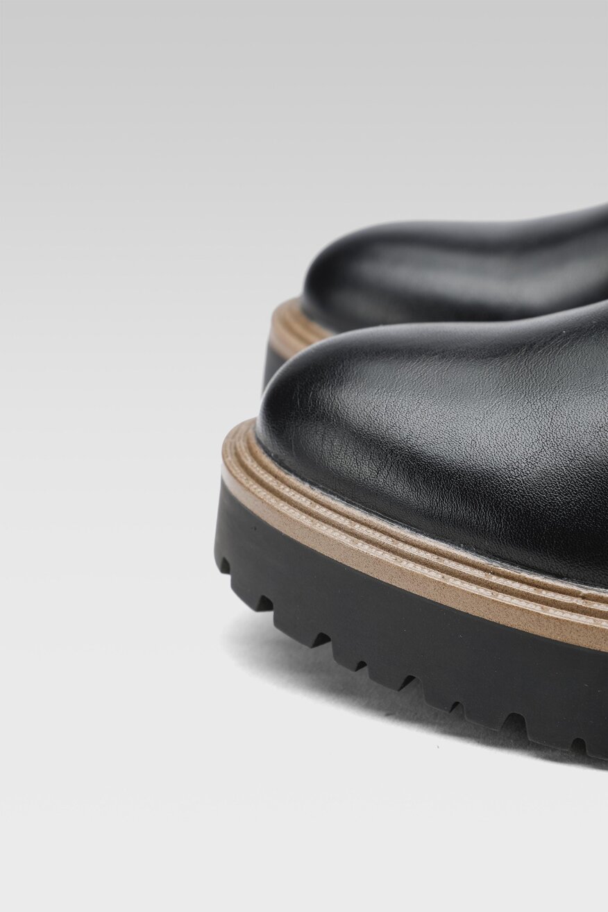 
                Боти Jenny Fairy ЧЕРЕН - 5904862245867