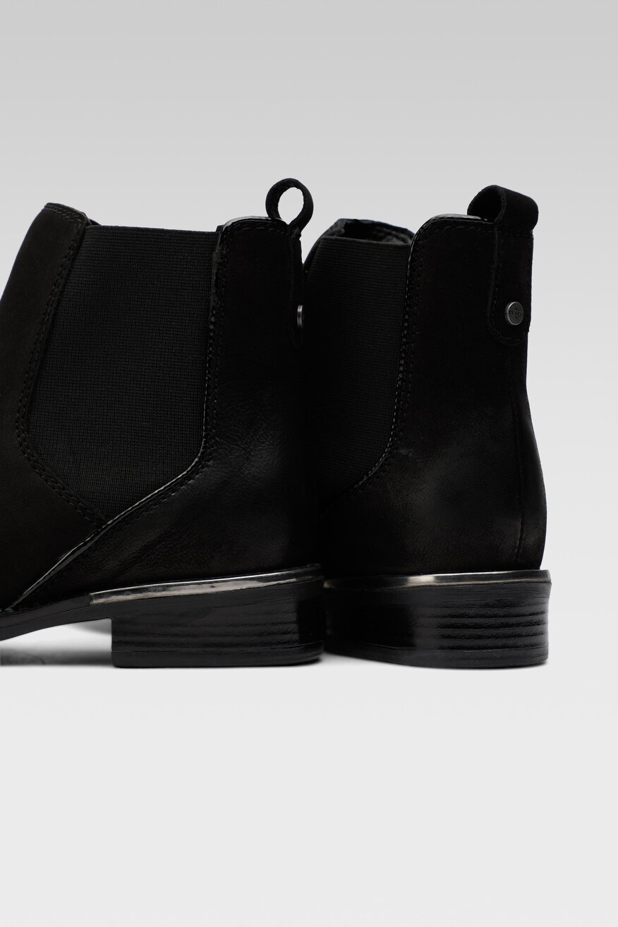 
                Lasocki - Botki skórzane wsuwane - 5904248938376