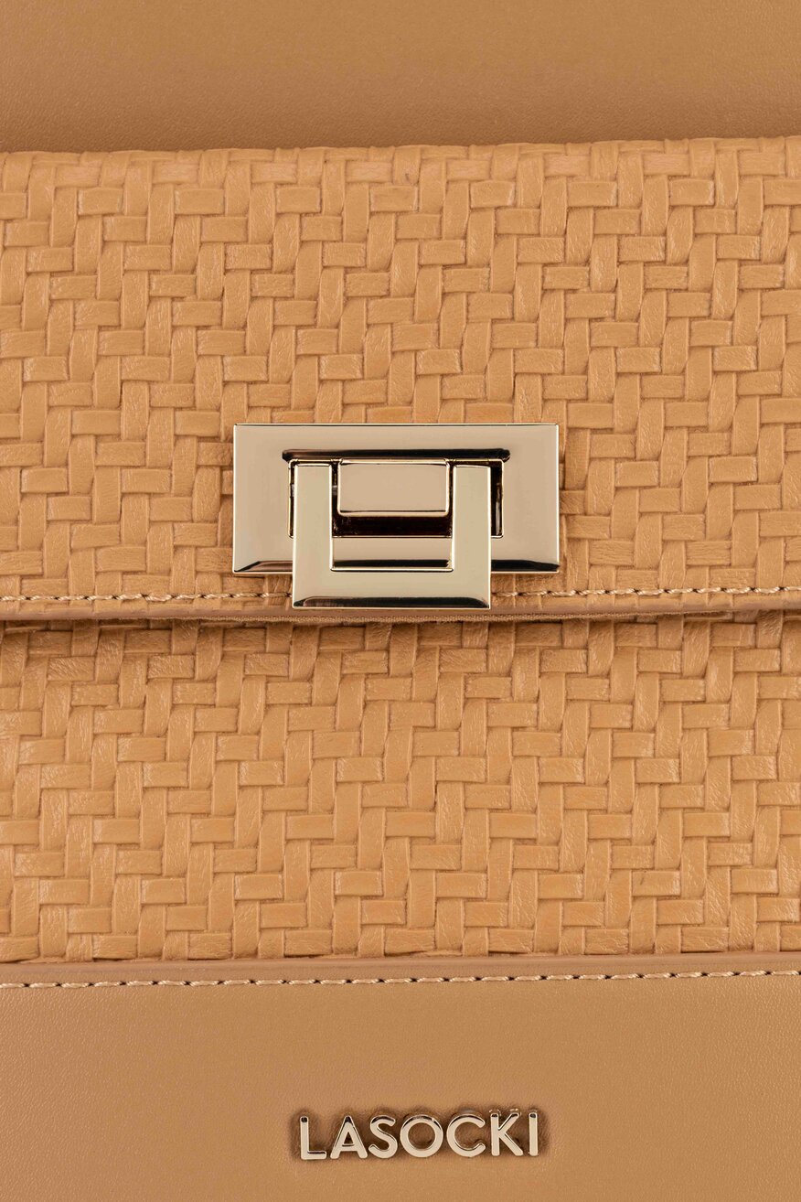 Дамска чанта Lasocki КАМЕЛ - 5903419908170