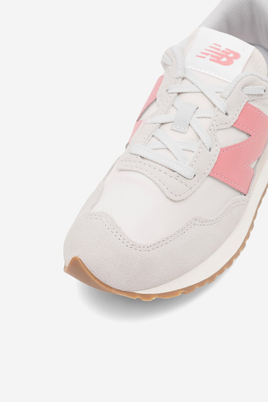 Sportovní obuv New Balance SVĚTLE ŠEDÁ - 2230054168267