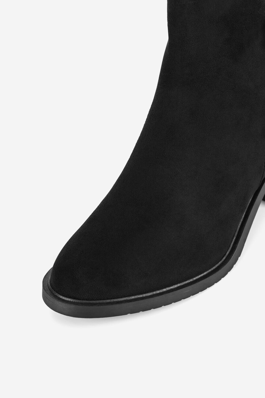 
                Kratke čizme Clara Barson CRNA - 5905588911739