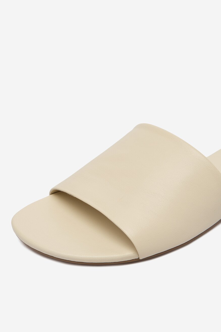 
                Джапанки Gino Rossi СЛОНОВА КОСТ - 5906751948491