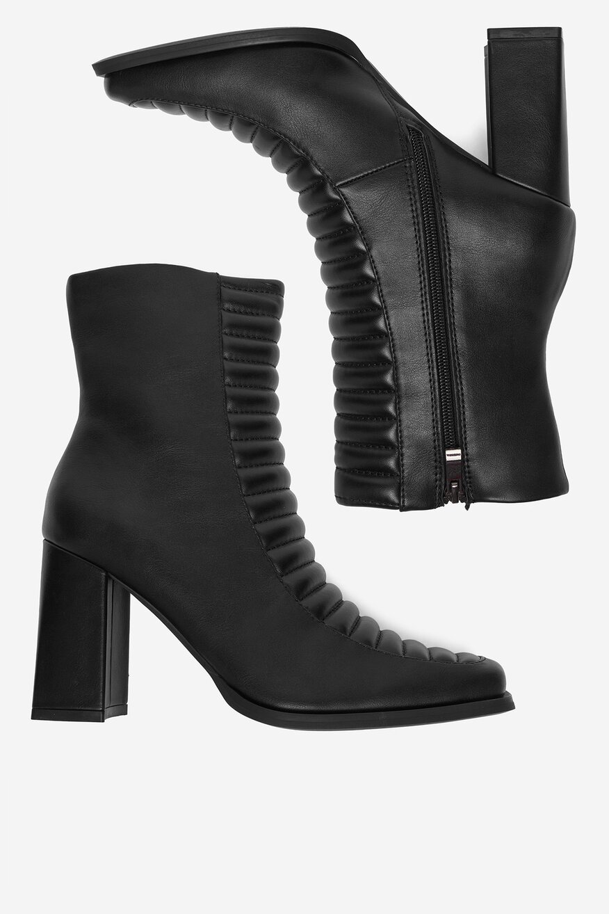 
                Ghete DeeZee NEGRU - 5904410005424