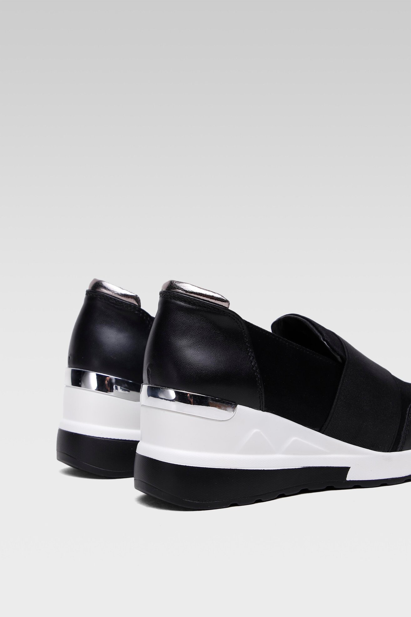 Félcipő Clara Barson WS2229-22 FEKETE