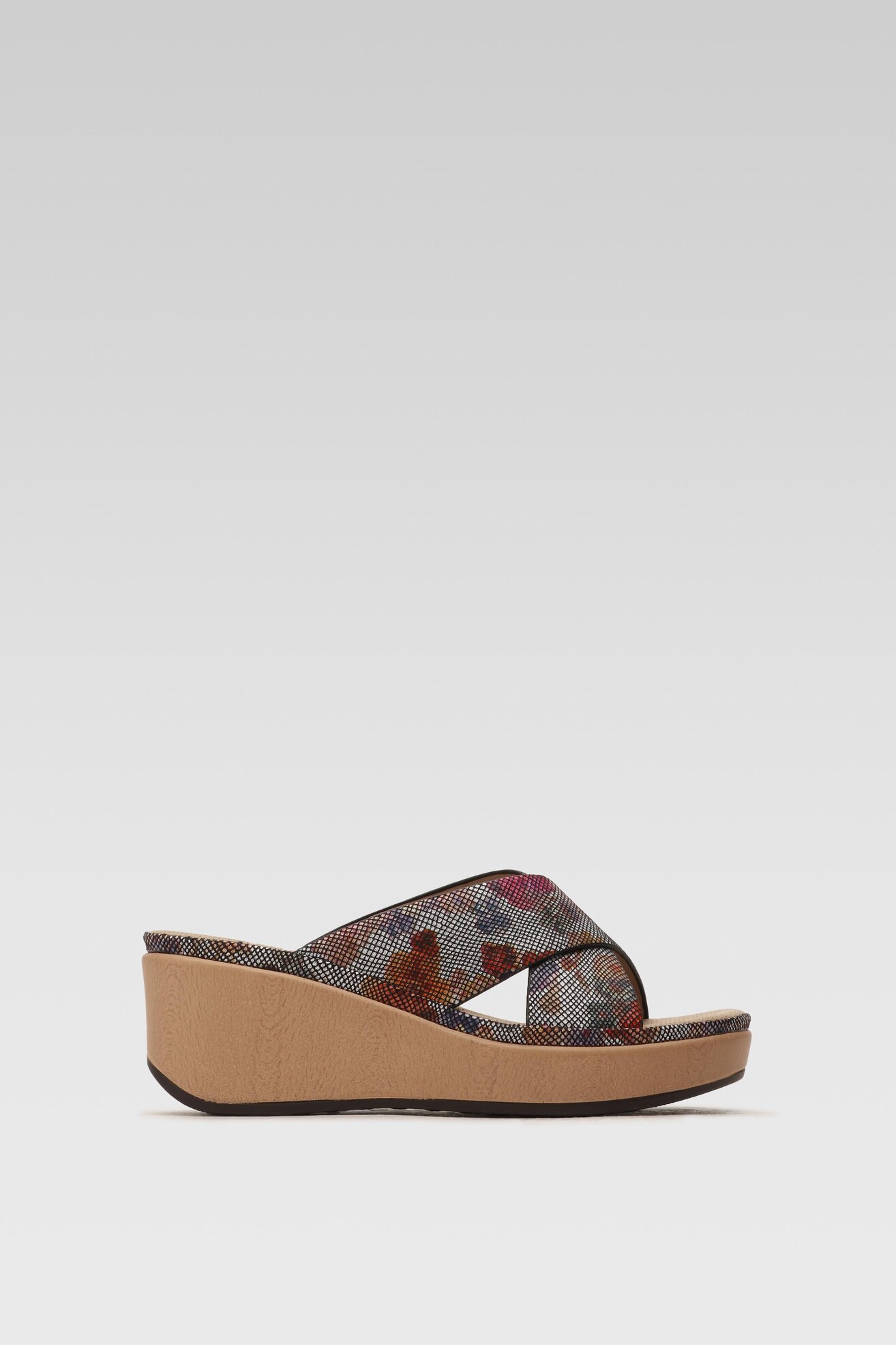 Klapki Clara Barson WSS20487-05 Czarny