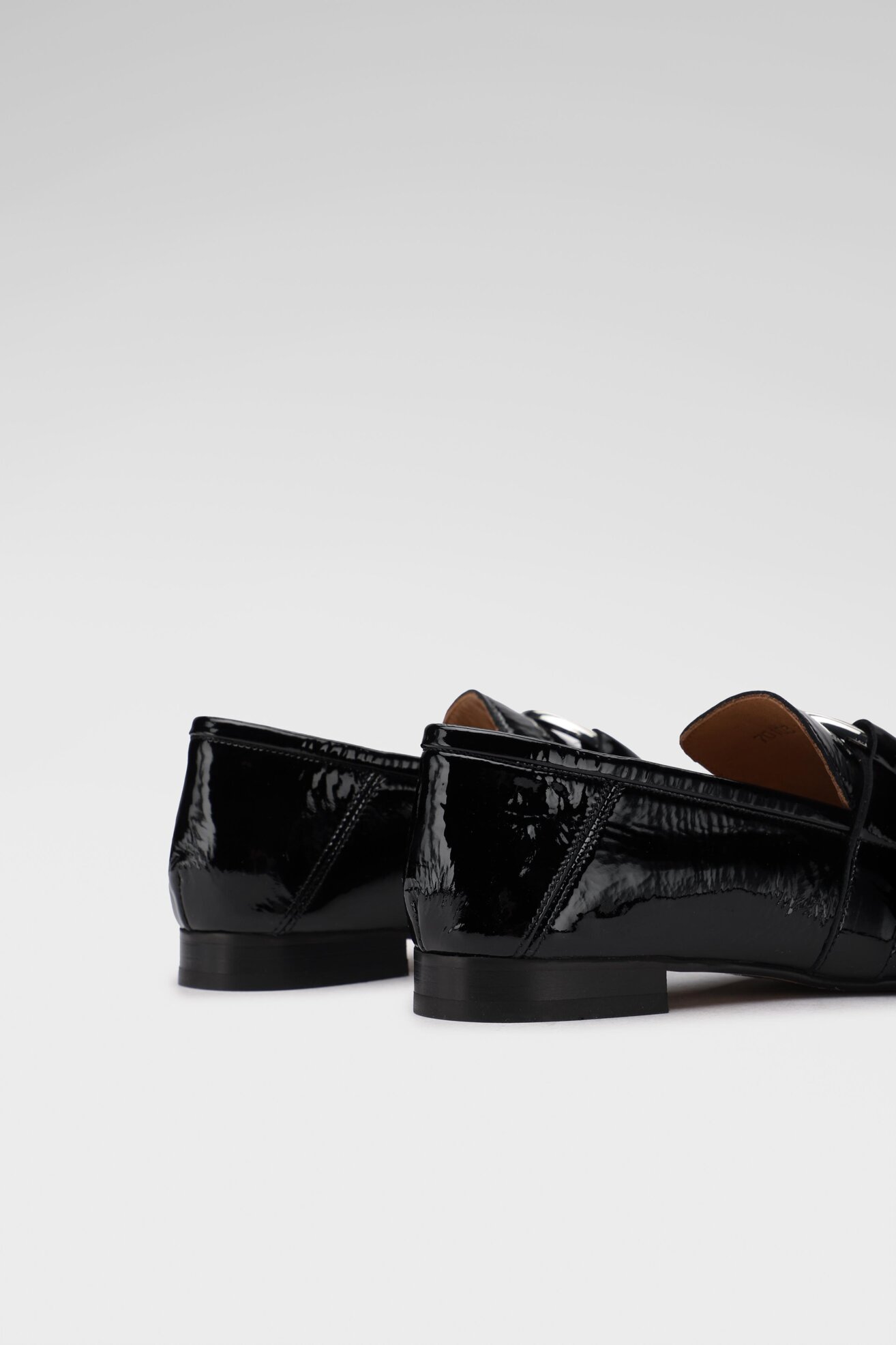 Półbuty Gino Rossi 70103N Czarny