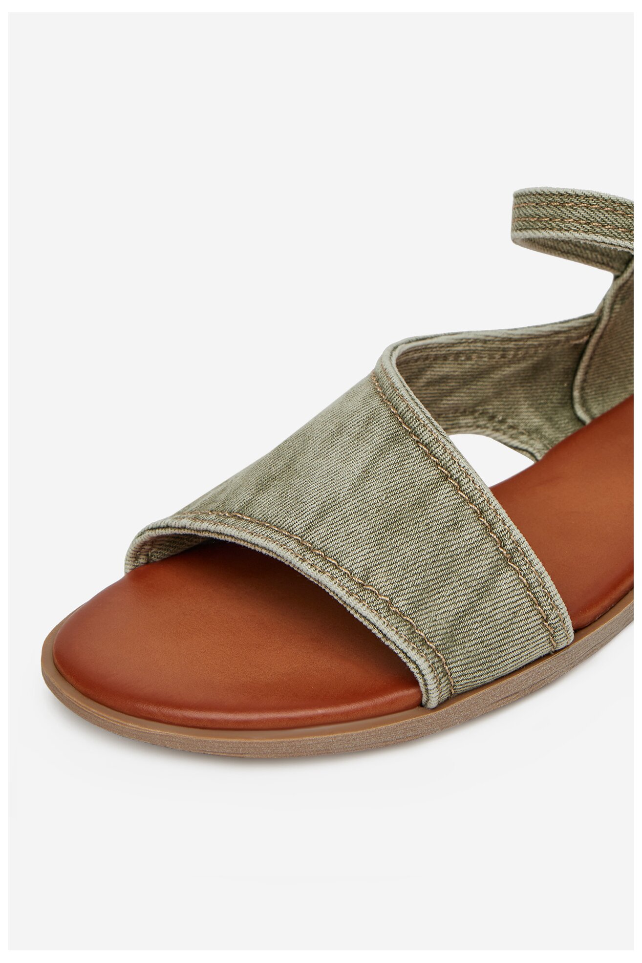 Сандали Mustang 1388-807-716 ЗЕЛЕН