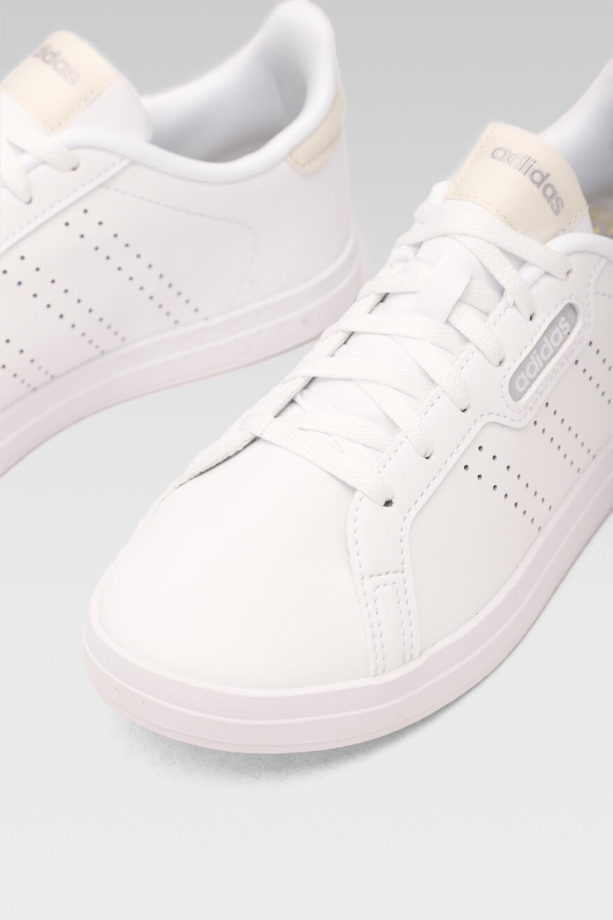 
                adidas - Obuwie sportowe pastelowe białe - 5903698257839