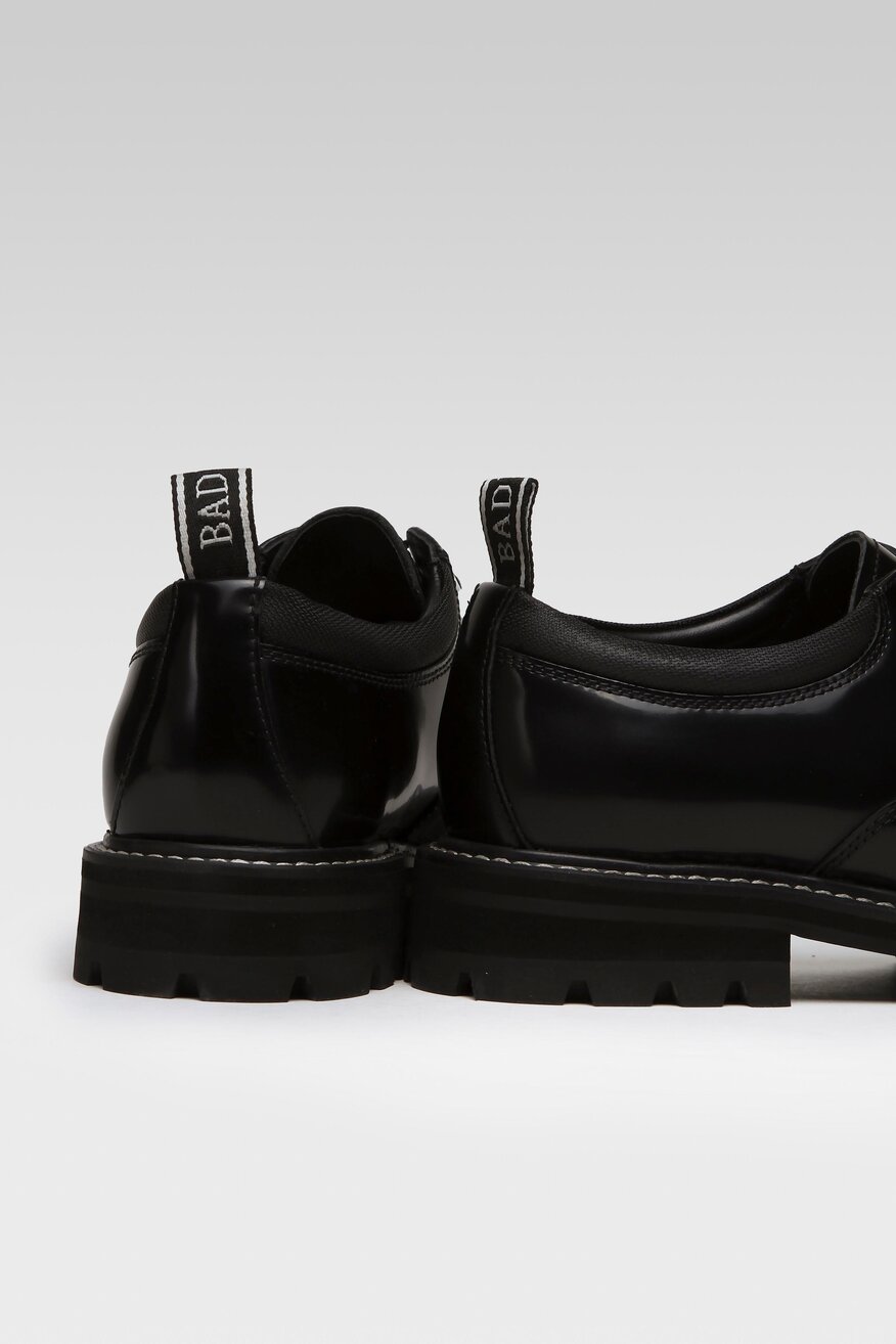 
                Badura - Skórzane półbuty czarne - 5904862638294