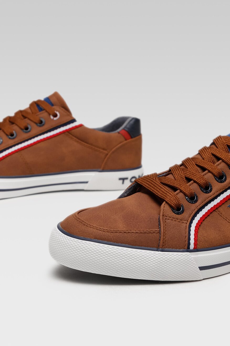 
                Tom Tailor - Półbuty brązowe sznurowane - 5904248506155