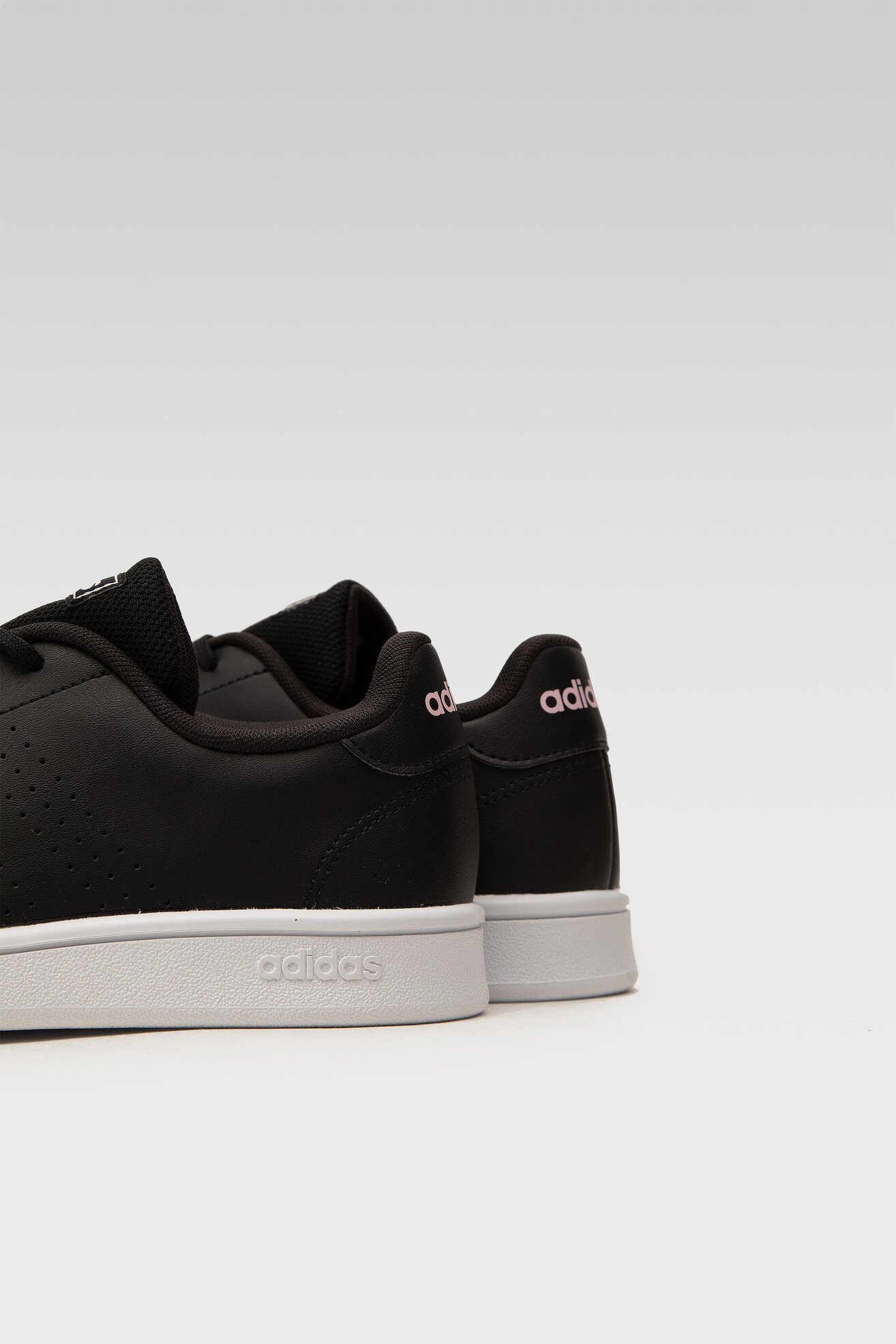 Obuwie sportowe adidas ADVANTAGE BASE EE7511 Czarny