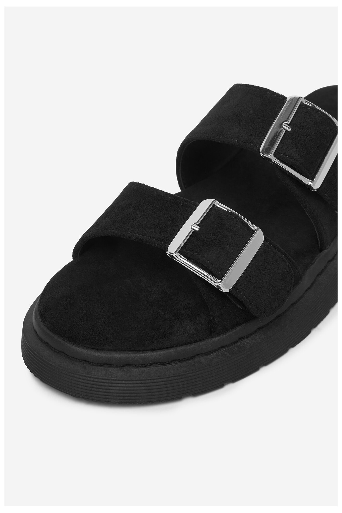 Шльопанець DeeZee CEO-HY7010-1 ЧОРНИЙ