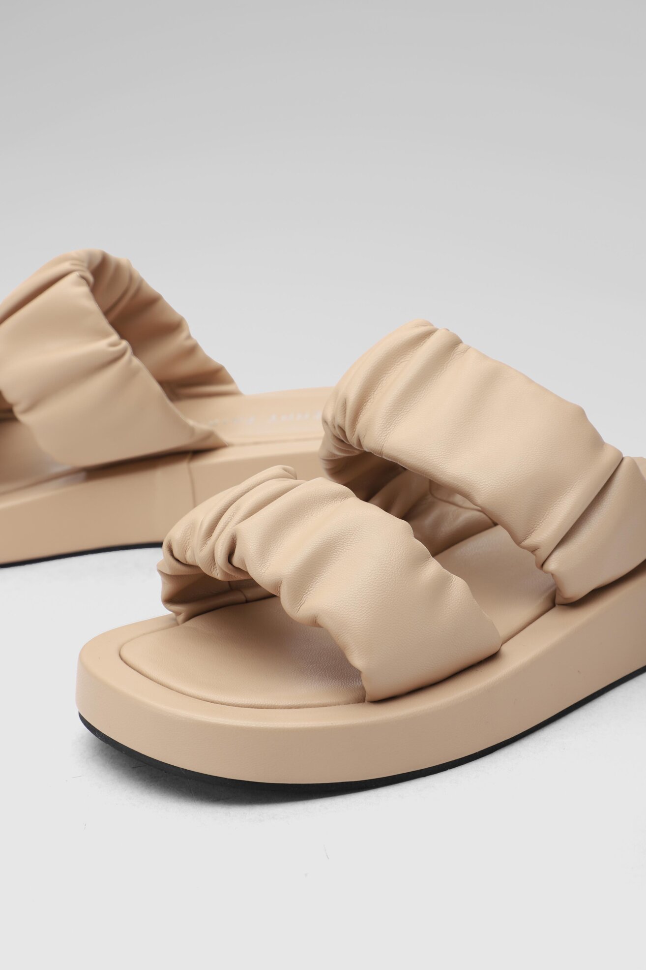 Klapki Jenny Fairy WS081-01 Beżowy