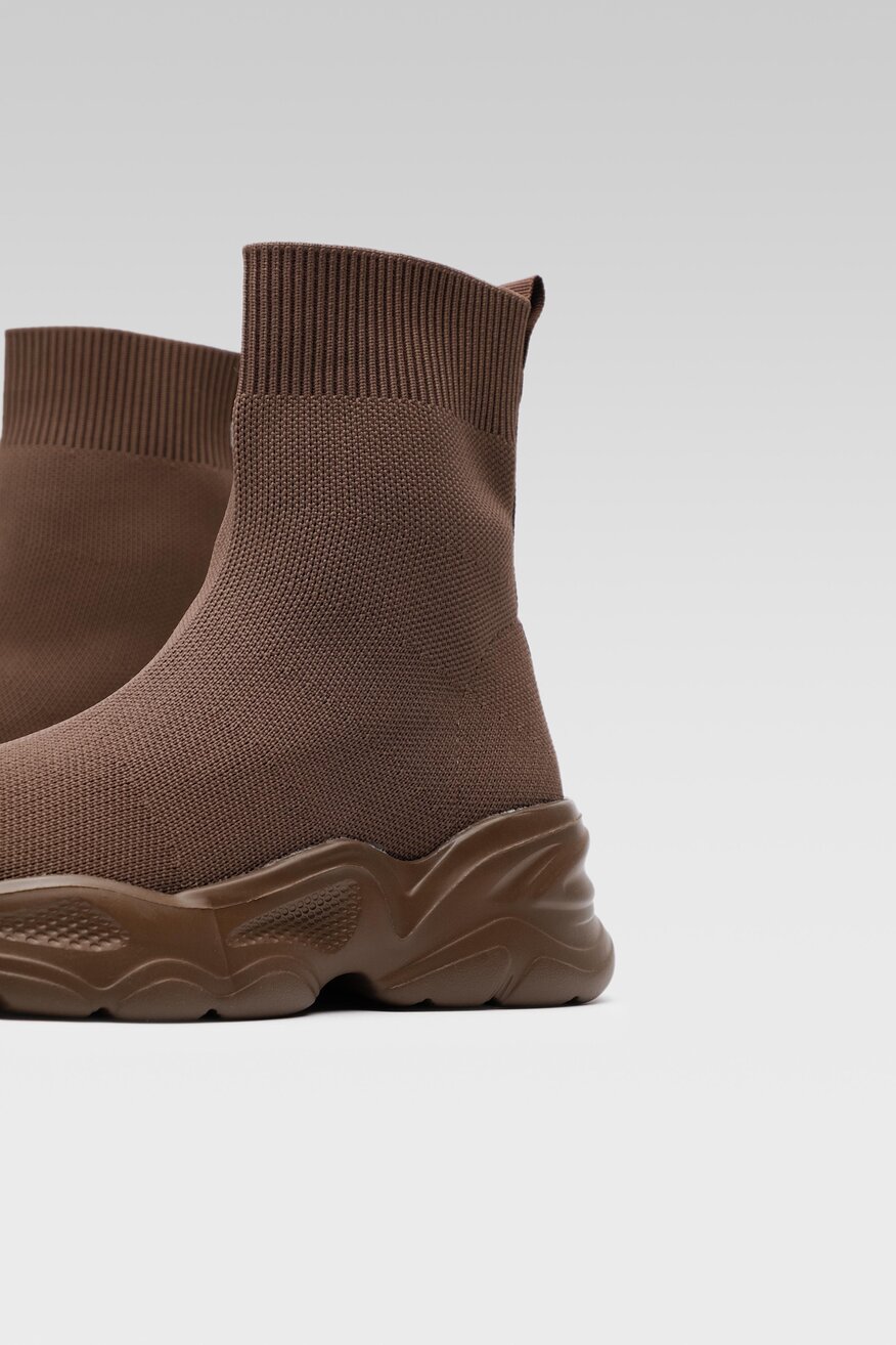 
                Jenny Fairy - Botki brązowe - 5904862215327