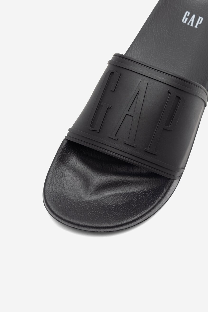 
                Шльопанець GAP ЧОРНИЙ - 2230042206278