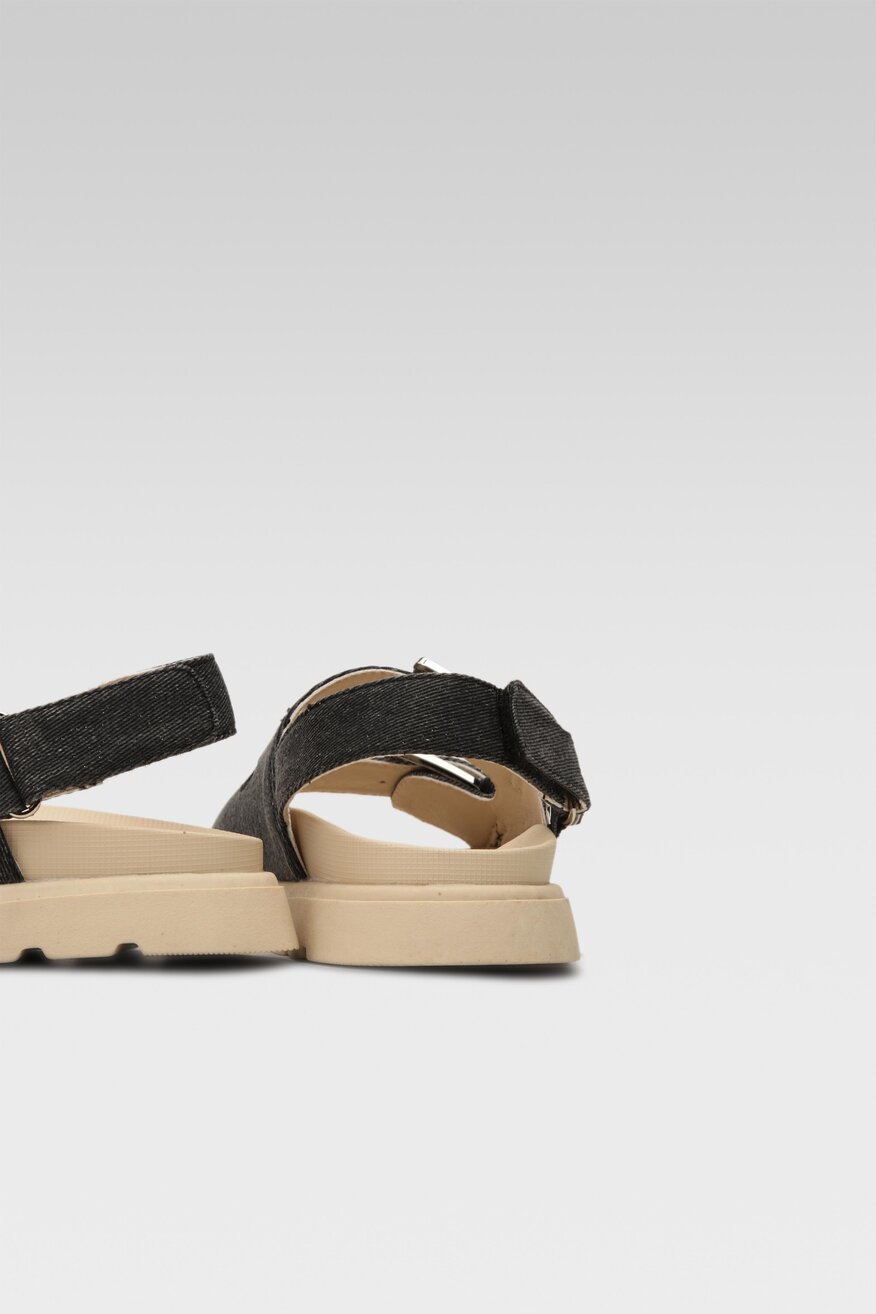 
                Сандали DeeZee СИВ - 5904862701943