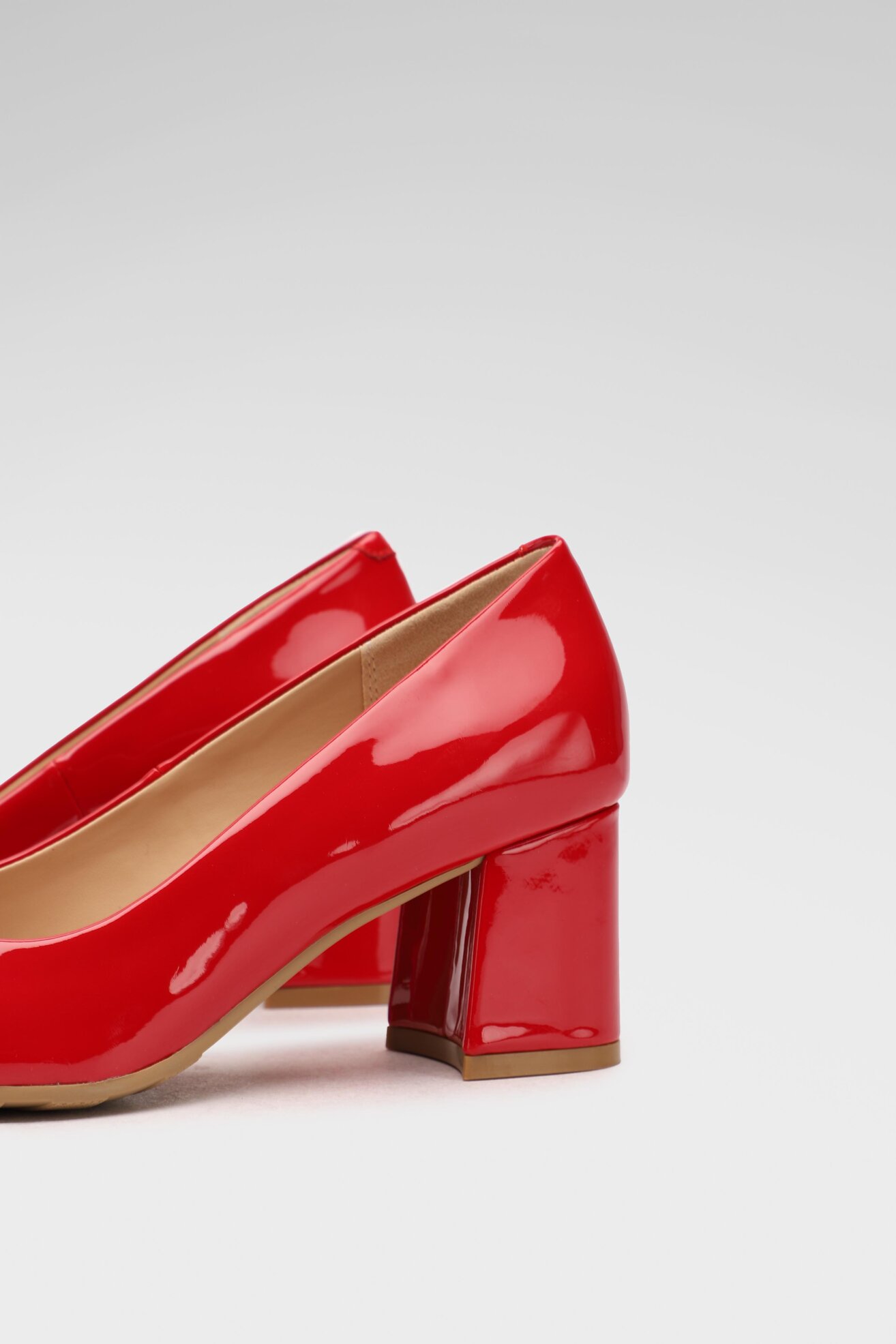 Czółenka Clara Barson WYL2501-2 Czerwony