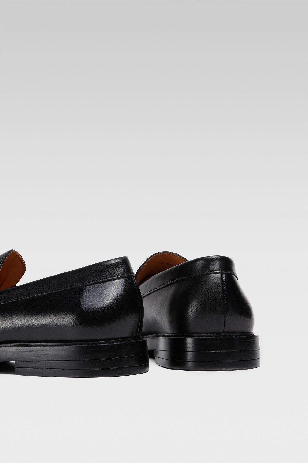 Mokasyn Gino Rossi 121AM0873-1 Czarny