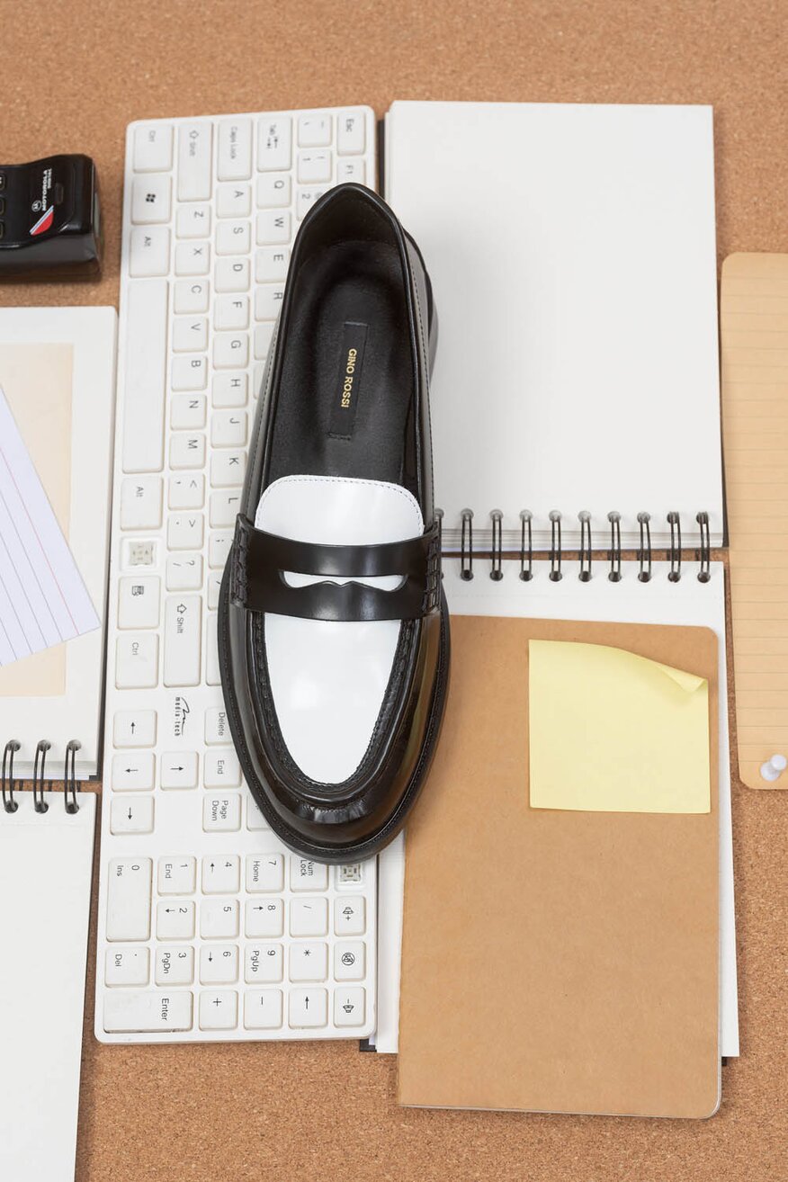 
                Gino Rossi - Loafersy skórzane - 5906751045268