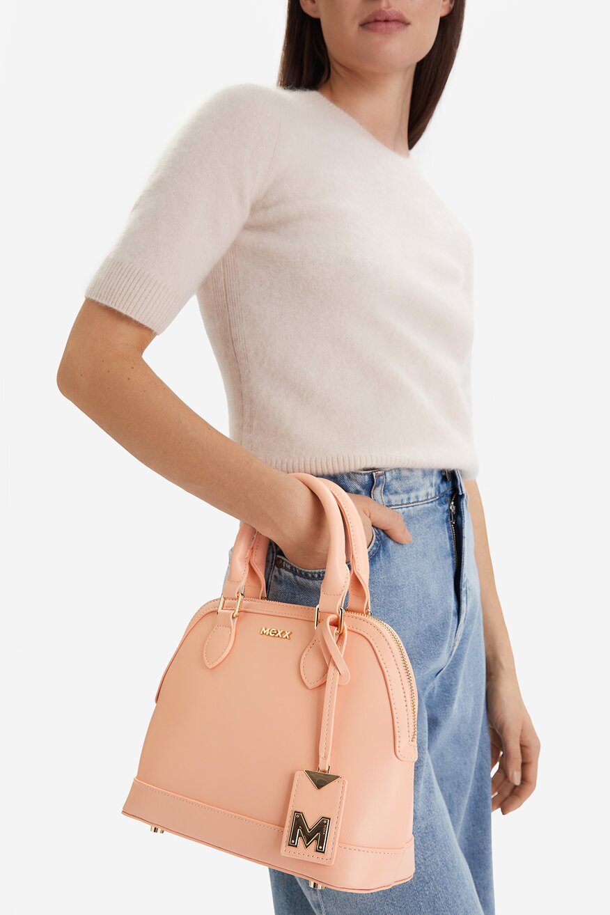 
                Сумка З Ремінцем Mexx ЛОСОСЕВИЙ - 5906751563182