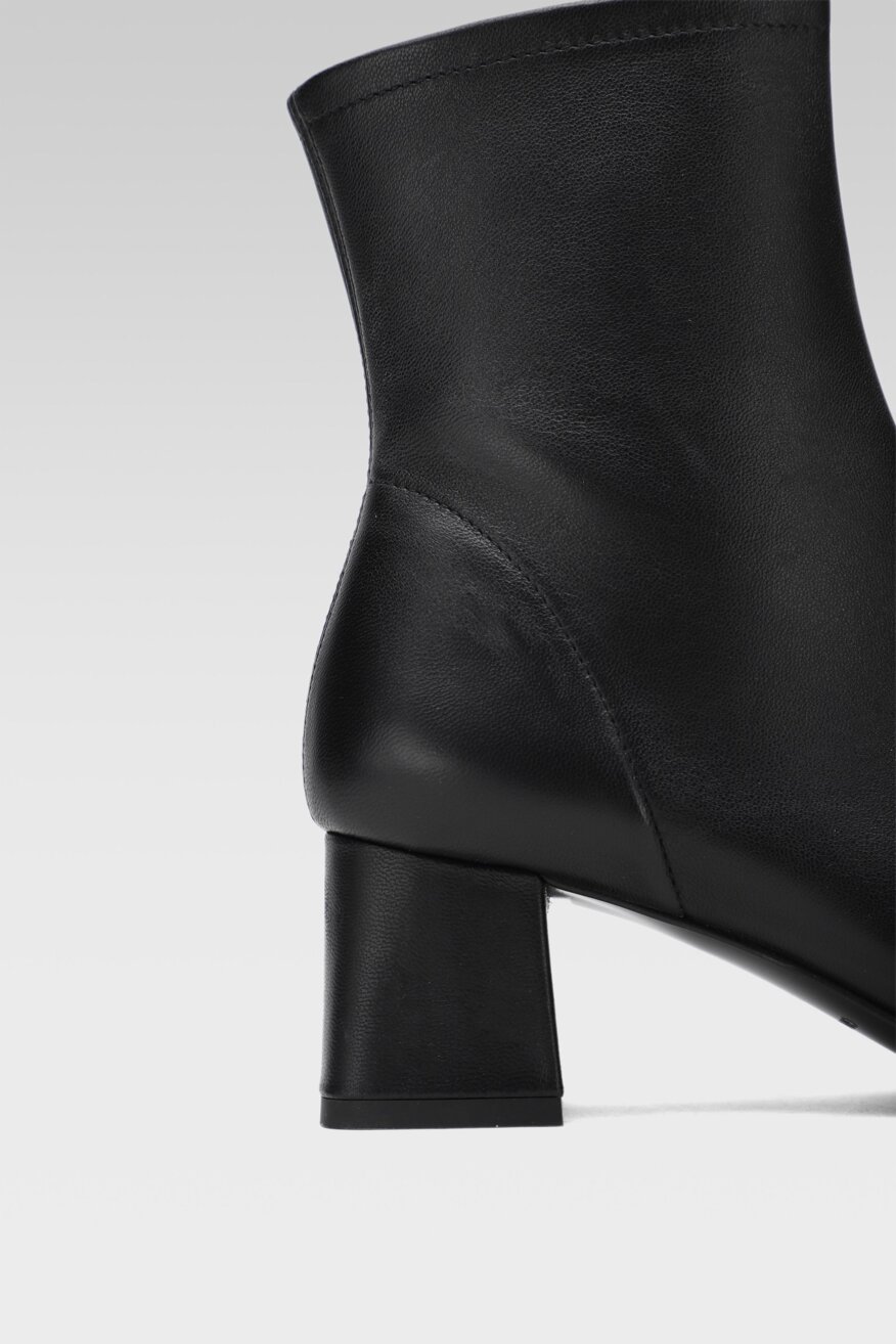 
                Gino Rossi - Skórzane botki na obcasie - 5903698919188