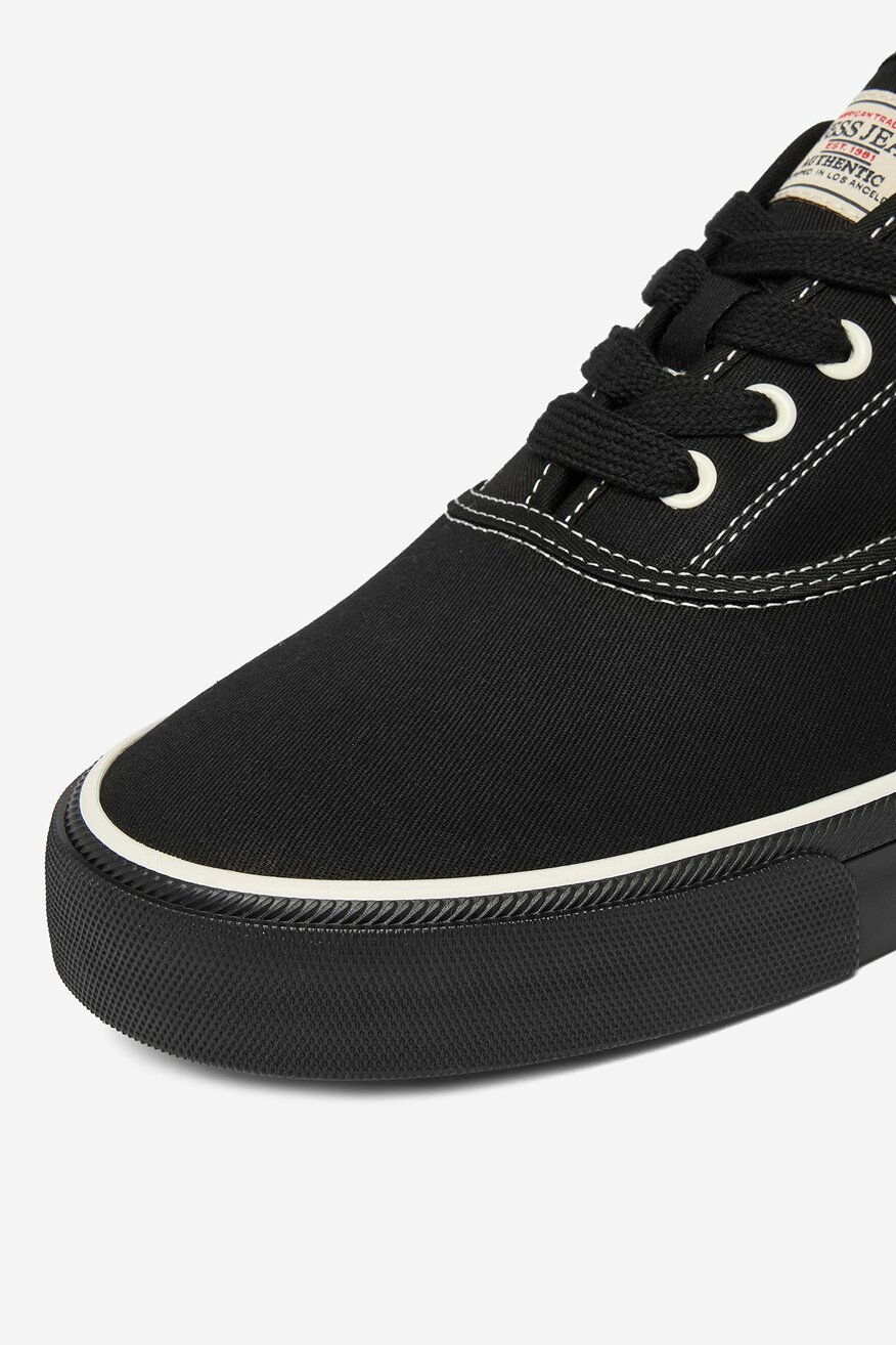 
                        Trampki GUESS JEANS CWBEO-ROCKFORD-01 WE Czarny - 5907964050681