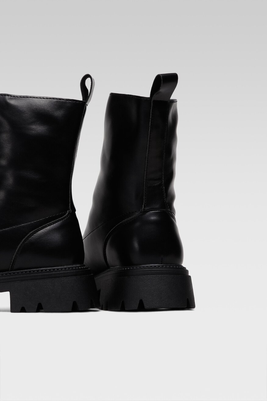 
                DeeZee - Botki na traperowej podeszwie - 5904862163802