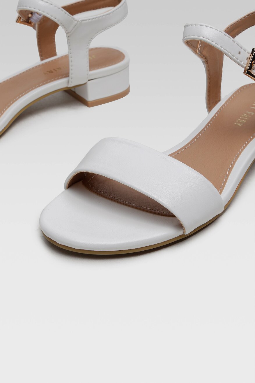 Jenny Fairy - Sandały pastelowe białe - 5904248643683