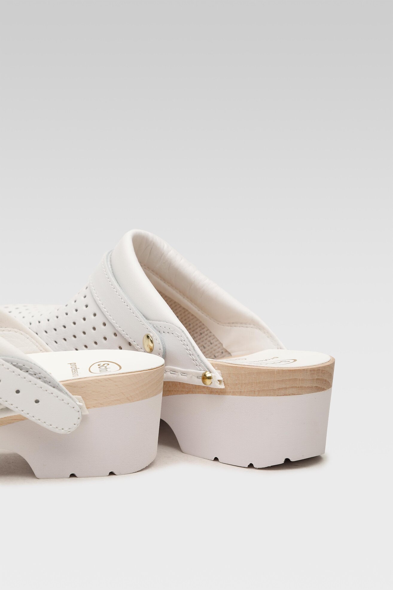 Klapki Scholl F20176 CLOG 1065 Biały