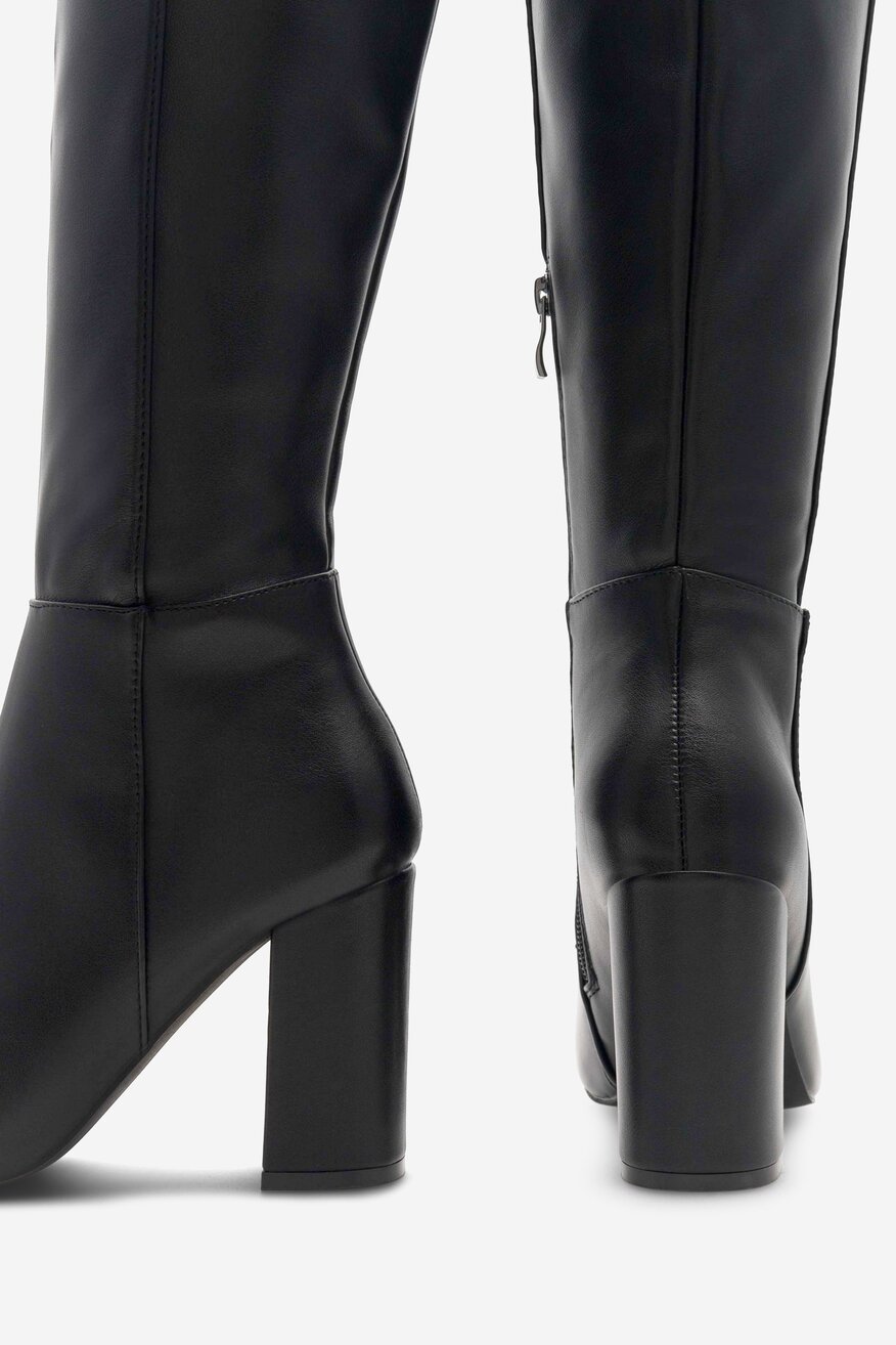 
                DeeZee - Kozaki na słupku - 5904862940366