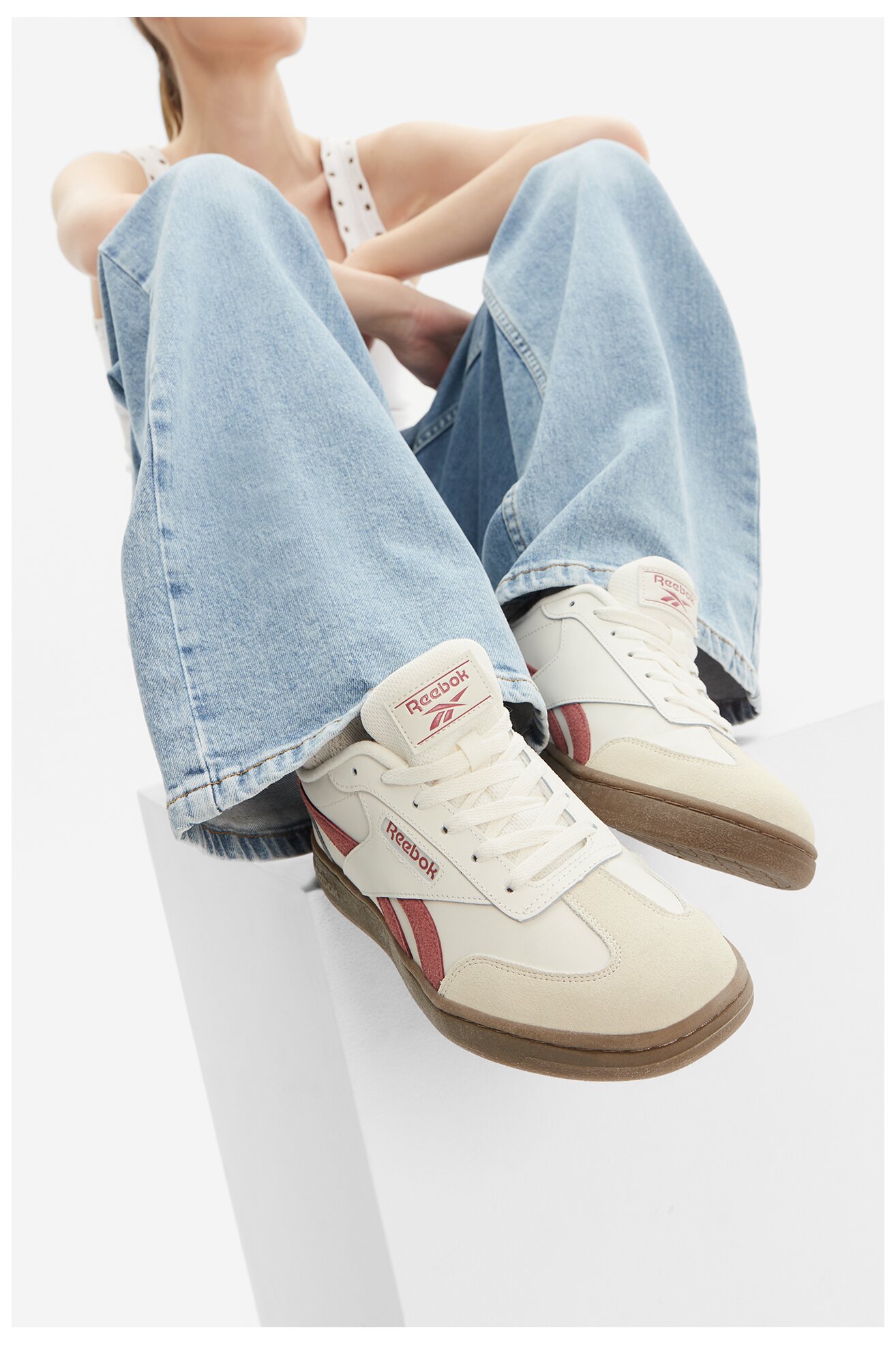 Спортни обувки Reebok FORTE LOUNGER AR30252WCQT КРЕМАВ