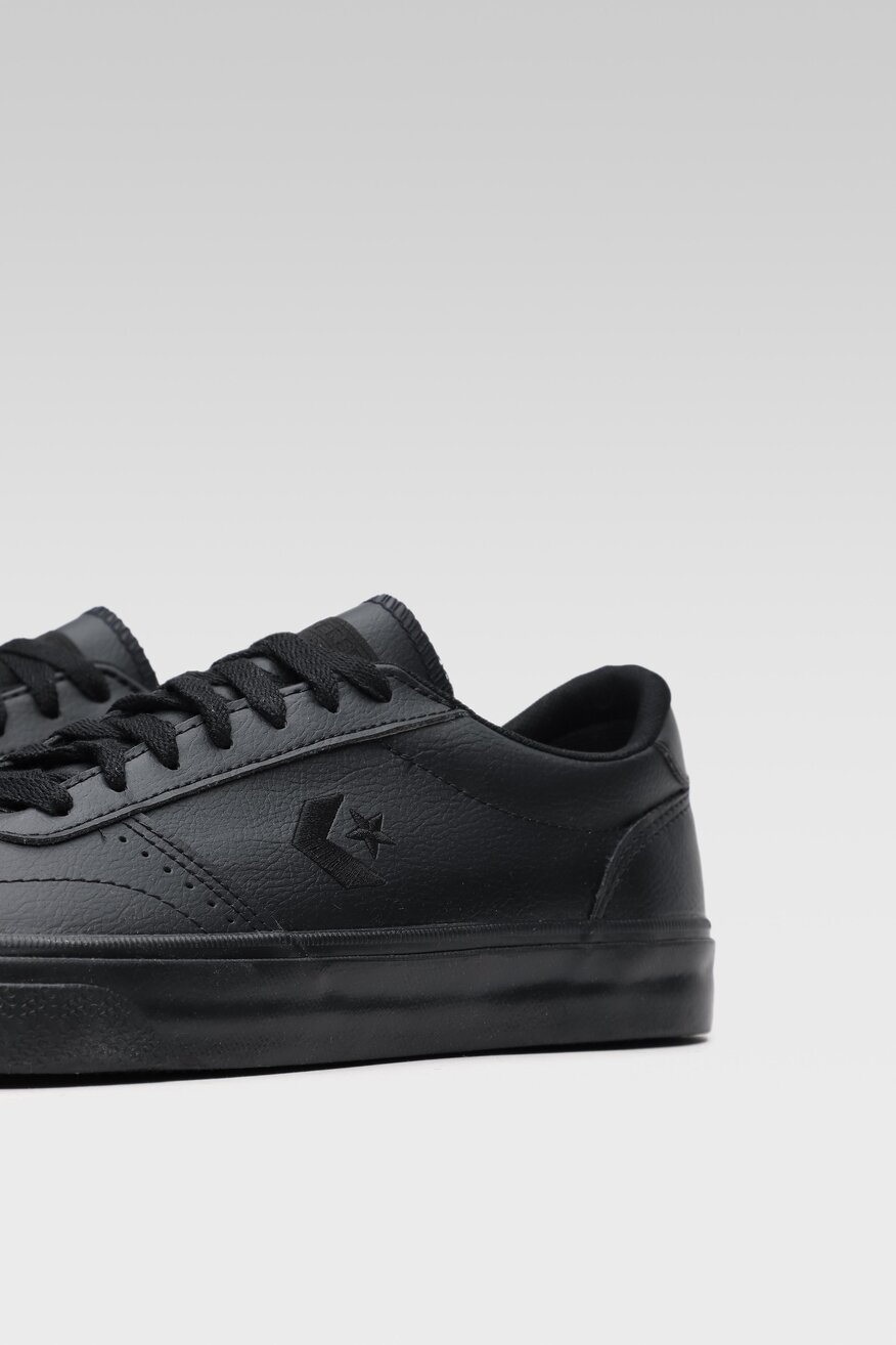 
                Converse - Trampki czarne sznurowane - 5903698702186