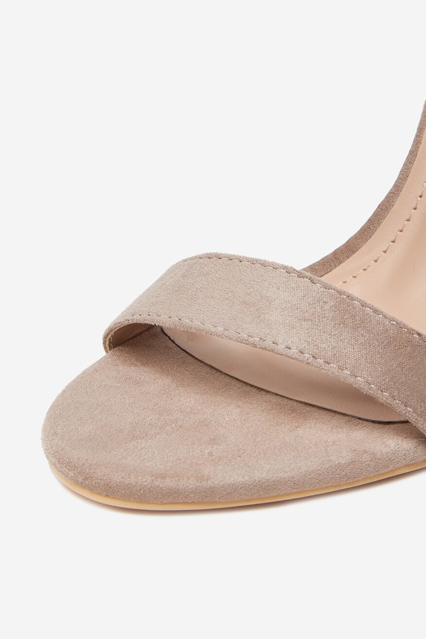 
                Сандали DeeZee БЕЖОВ - 5906751101162