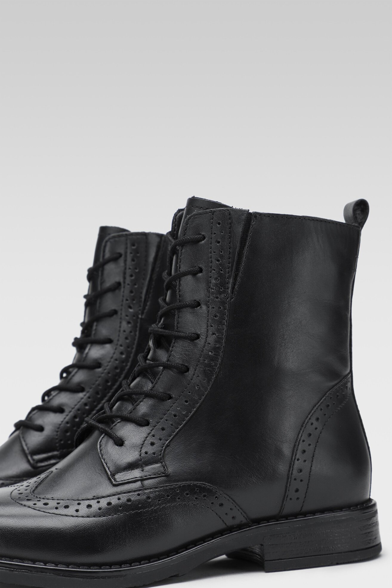 Trzewiki Lasocki WI16-ALBA3-06 Czarny