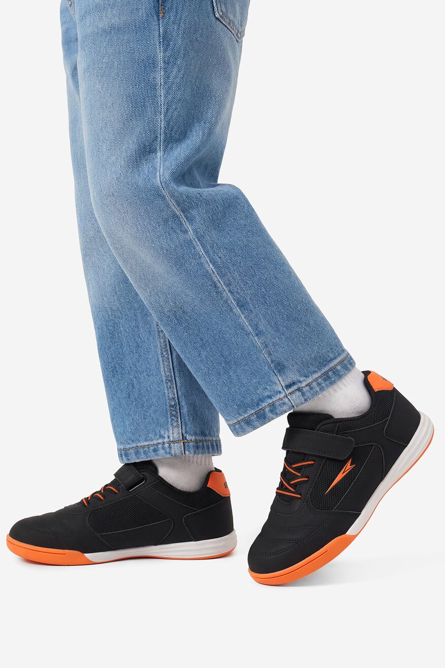 
                Спортни обувки Sprandi ЧЕРЕН - 5906751712030