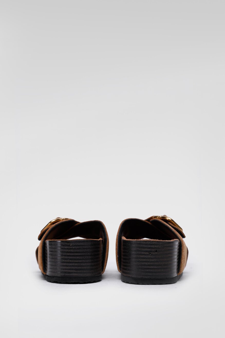 
                Gino Rossi - Klapki skórzane na platformie - 5904248442330