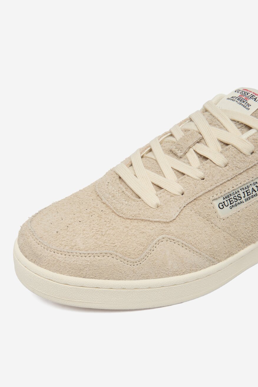 
                GUESS JEANS - Sneakersy skórzane - 5906751657461